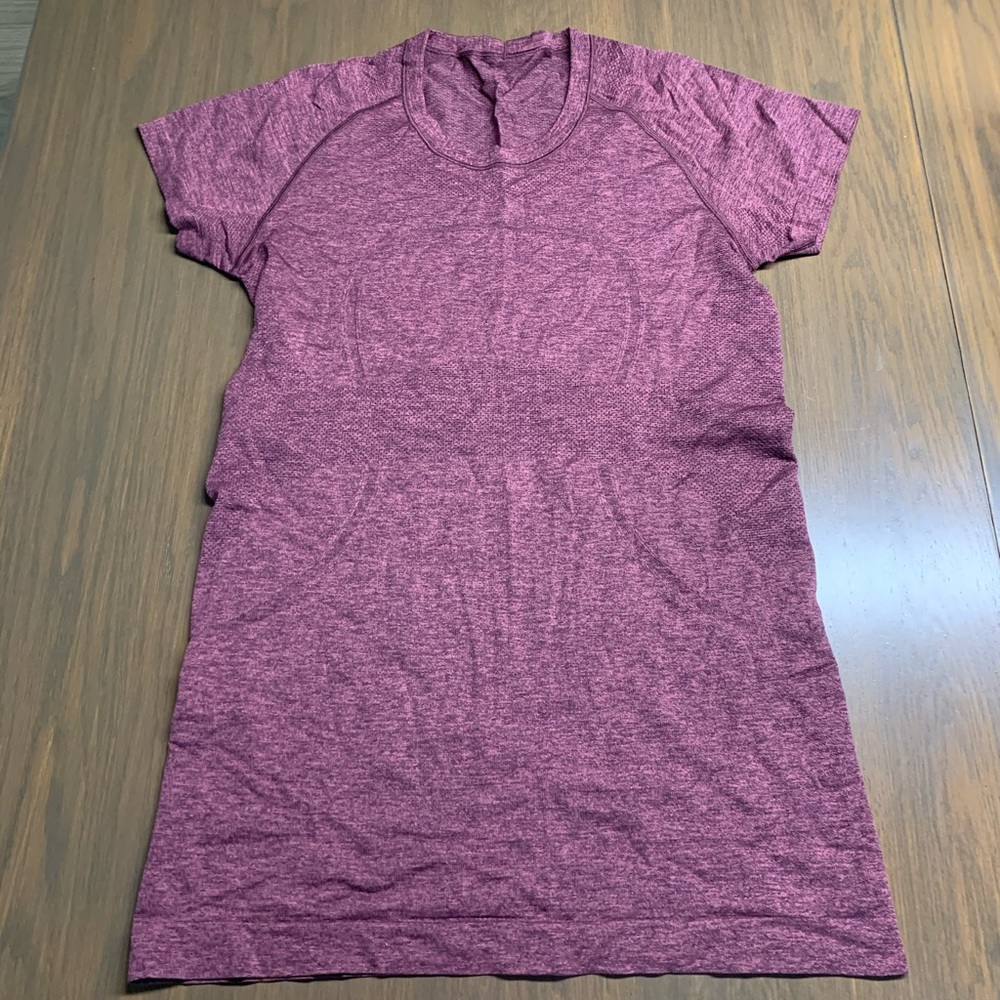 NWOT Lululemon swiftly tshirt